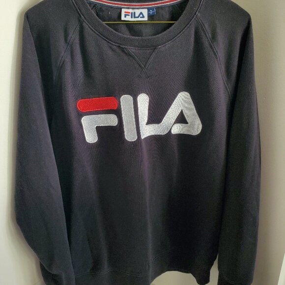 Unisex FILA Sweatshirt - Picture 2 of 4